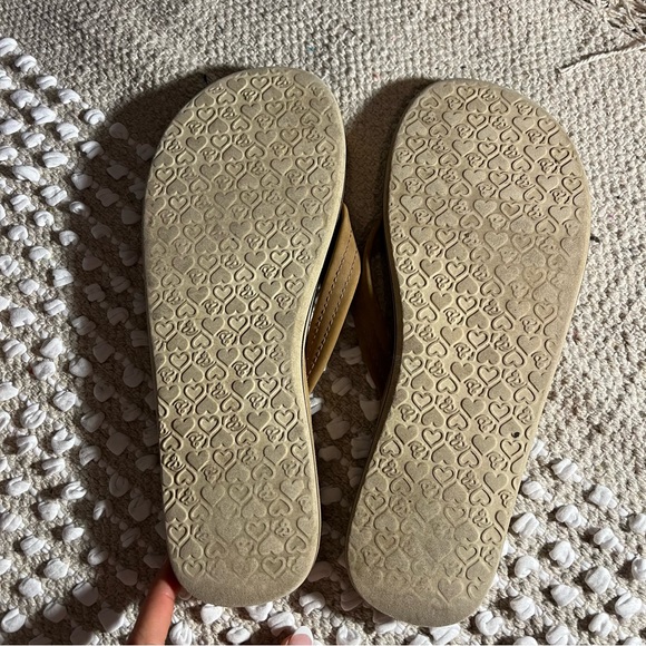 Cobian Tan Flip Flops - Picture 3 of 5